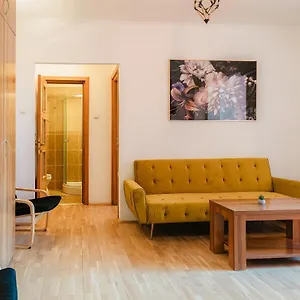 Romanian Athenaeum 1br With Amazing View Bucureşti